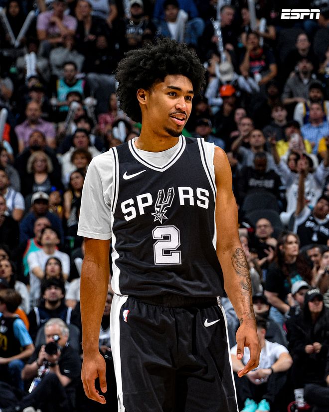 更像是结构 更像是结构